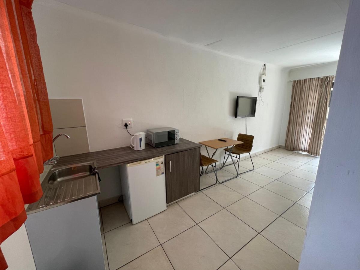 La Fiance Village Polokwane Exteriör bild