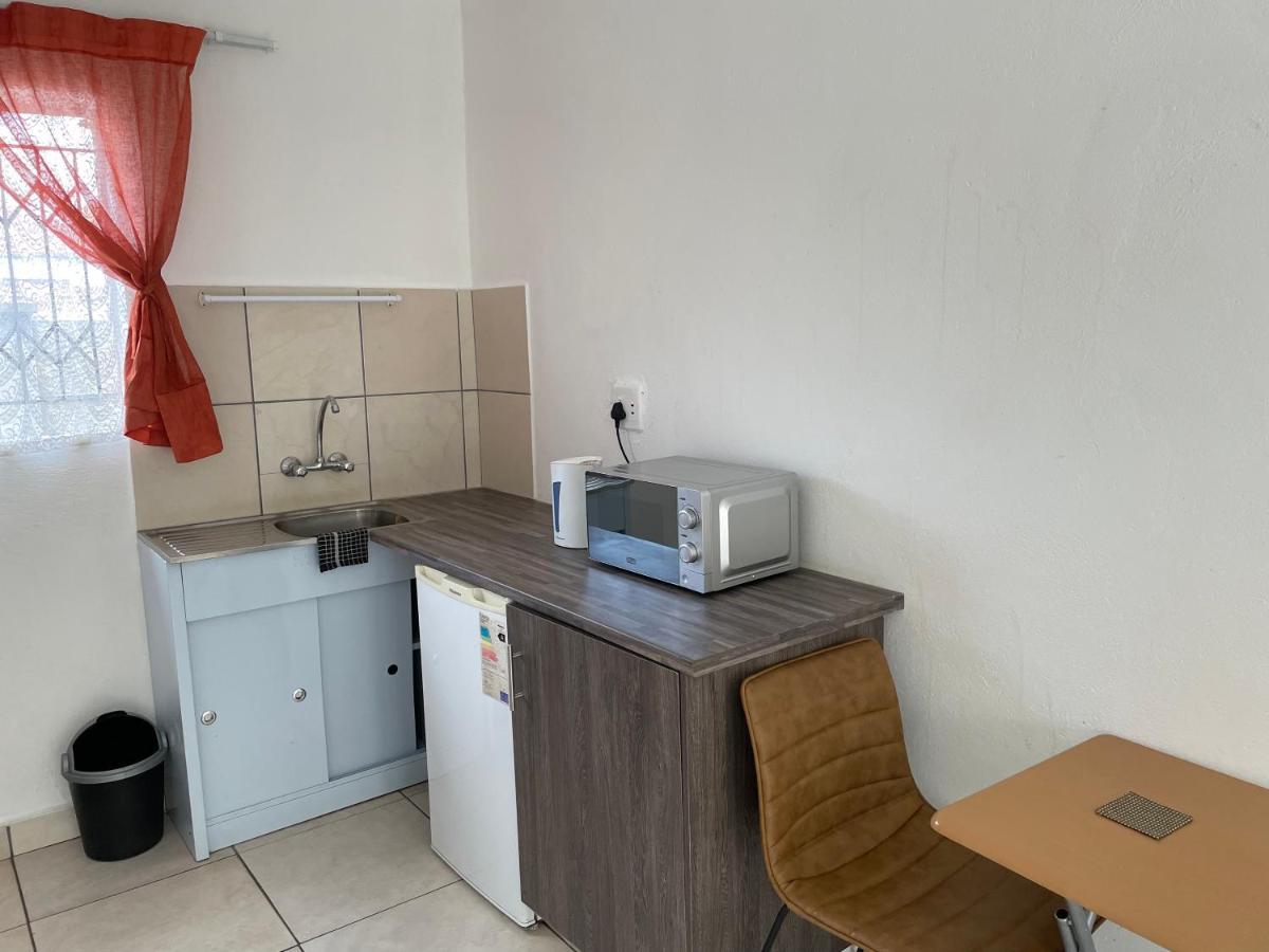La Fiance Village Polokwane Exteriör bild